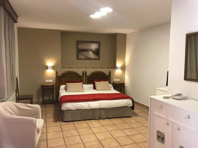 Hotel Patri Huescar Luaran gambar